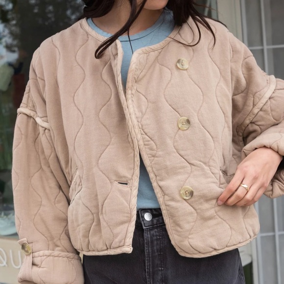 NWT FREE PEOPLE gwynnie quilted crop jacket in champagne diamonds size large - Picture 6 of 15